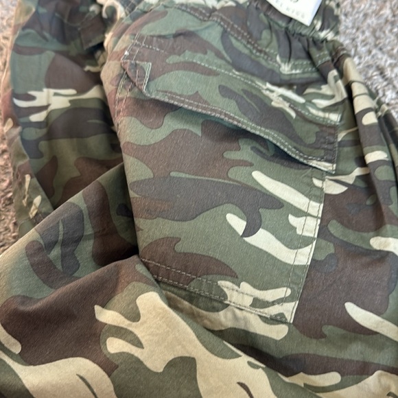 NWT Angel Kiss Cargo Shorts Camouflage XS - Picture 9 of 11